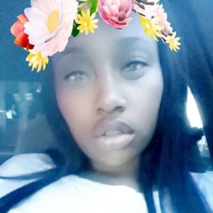 Meet your Posher, Fatima